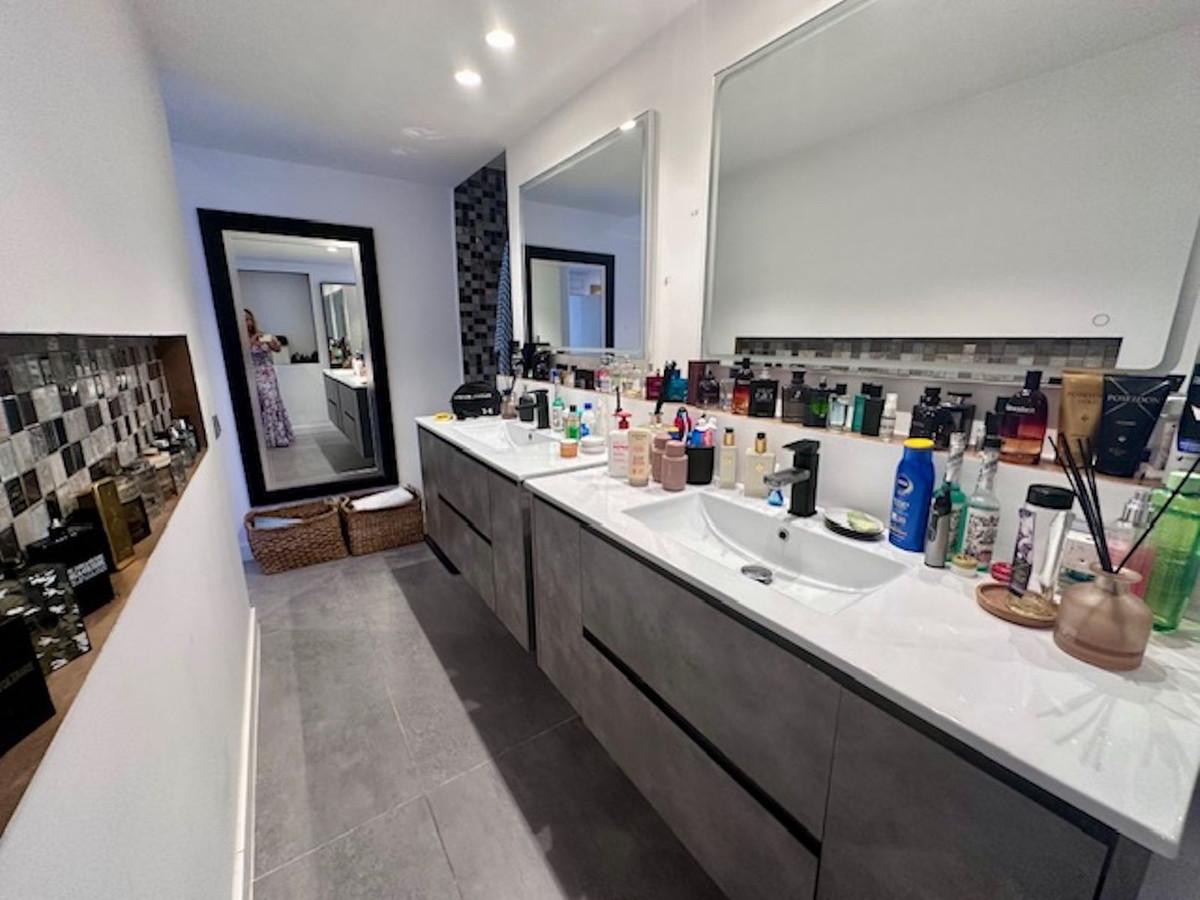 Apartamento en Venta en Estepona