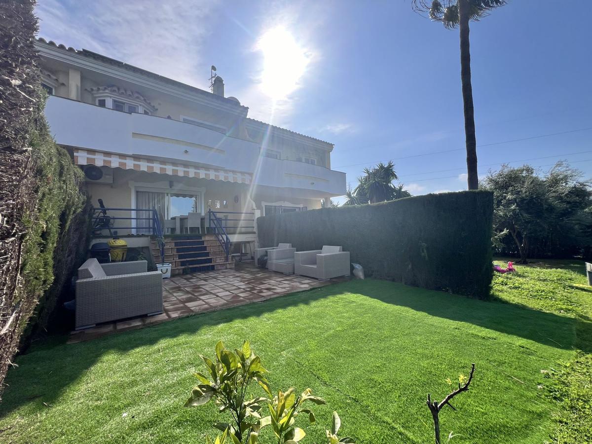 Adosado en Venta en Estepona