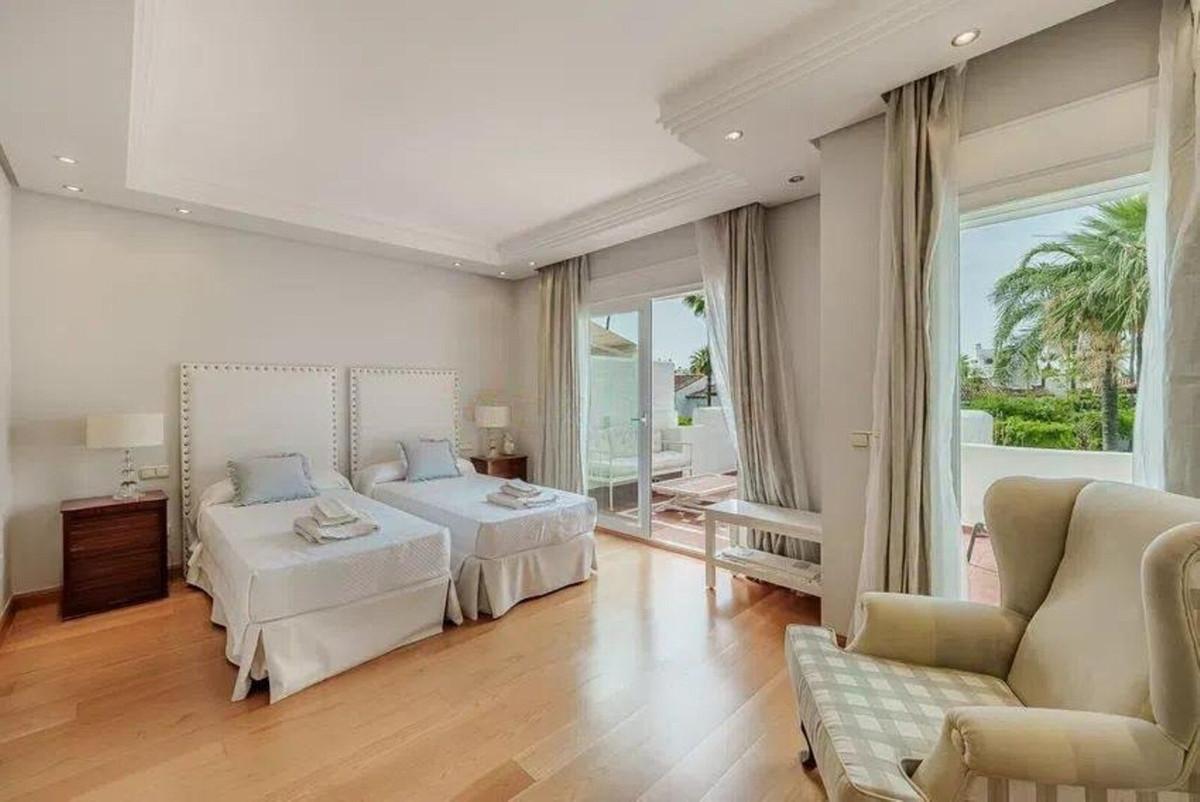 Adosado en Venta en Estepona