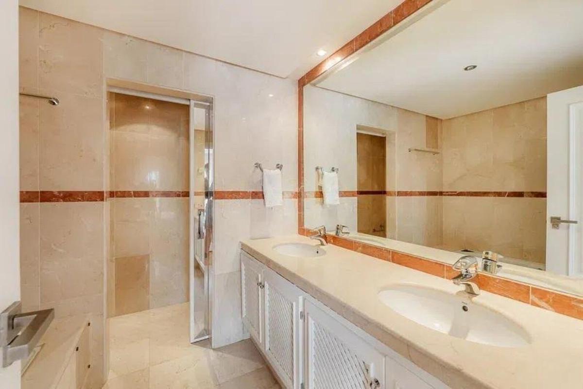 Adosado en Venta en Estepona