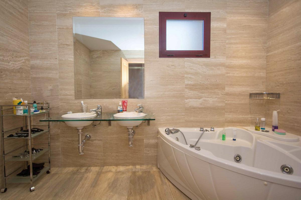 Apartment for Sale in Estepona