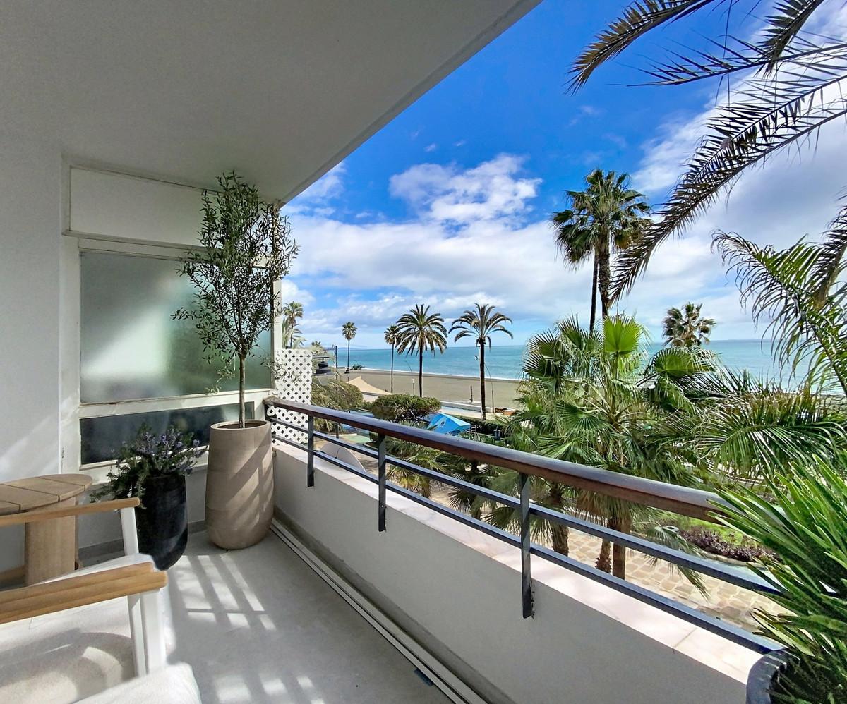 Apartamento en Venta en Estepona