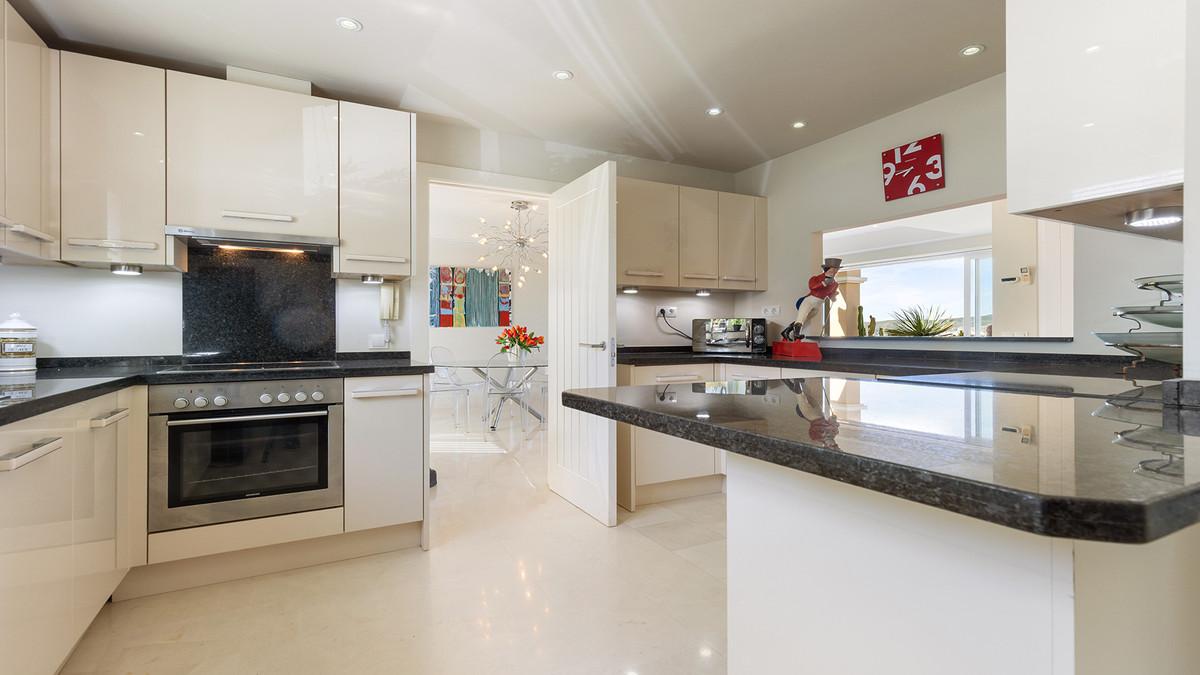 Penthouse for Sale in Casares