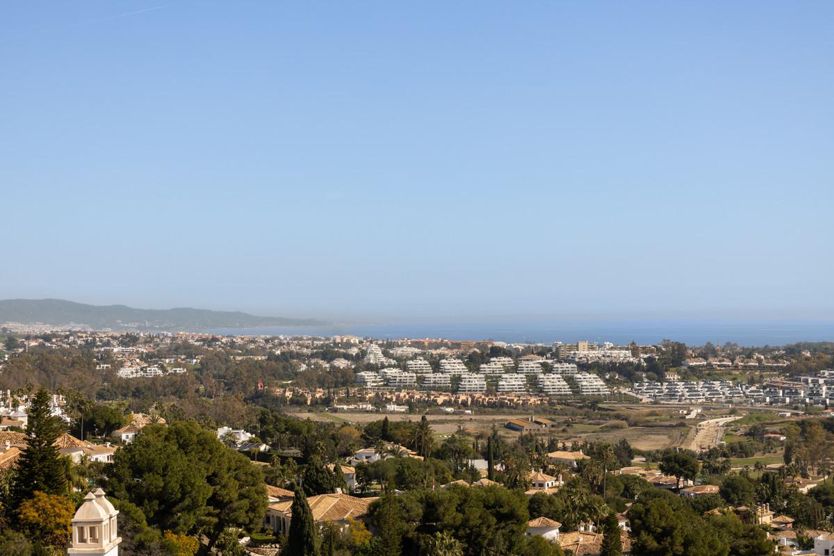 Penthouse for Sale in Estepona
