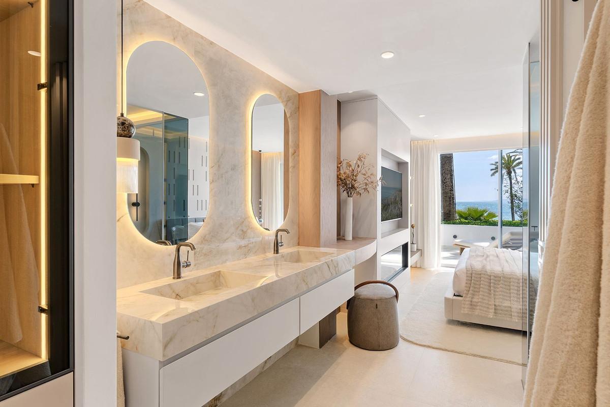 Apartment for Sale in Estepona