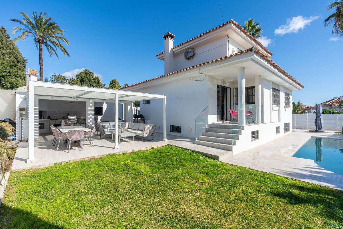 Casa en Venta en Estepona