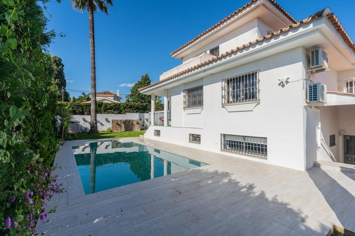 Casa en Venta en Estepona