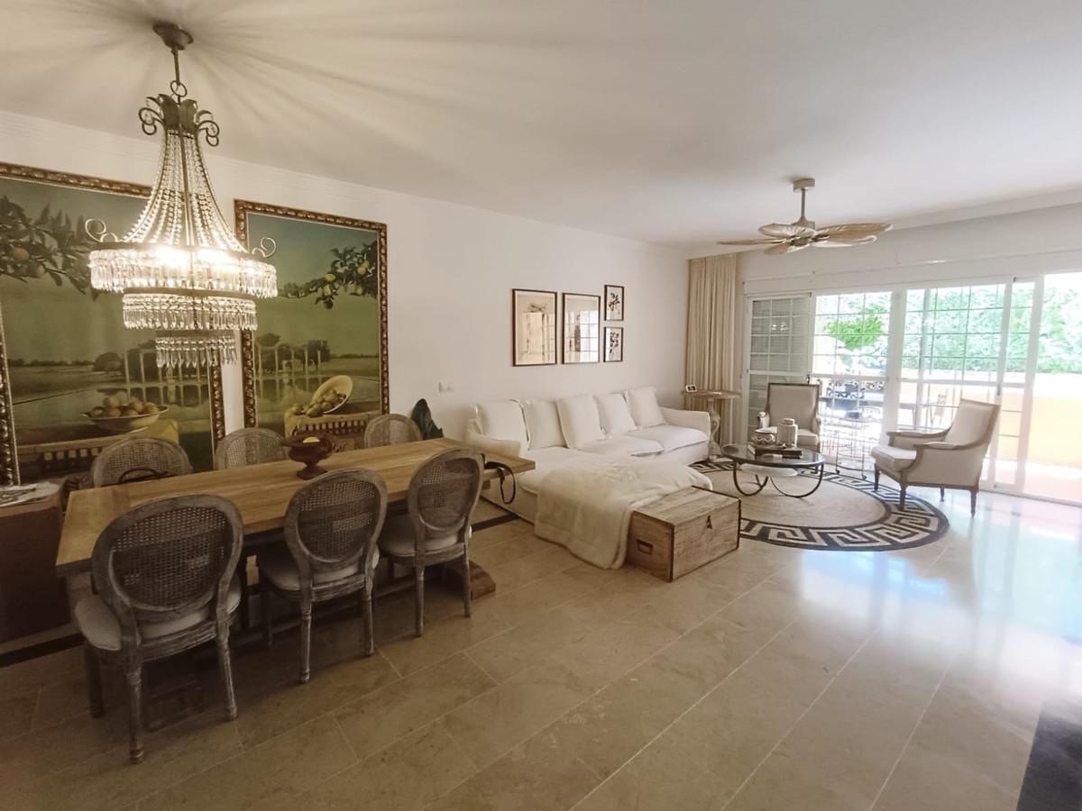 Semi-detached House for Sale in Marbella