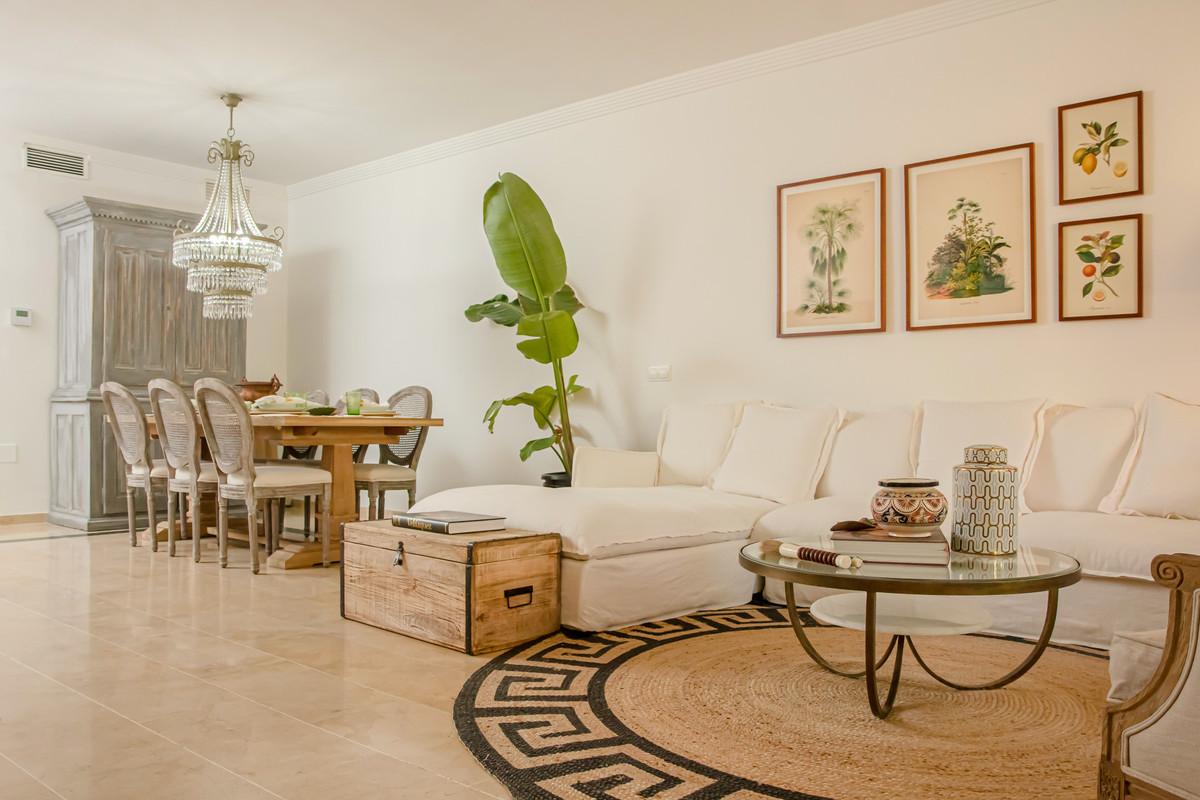 Semi-detached House for Sale in Marbella