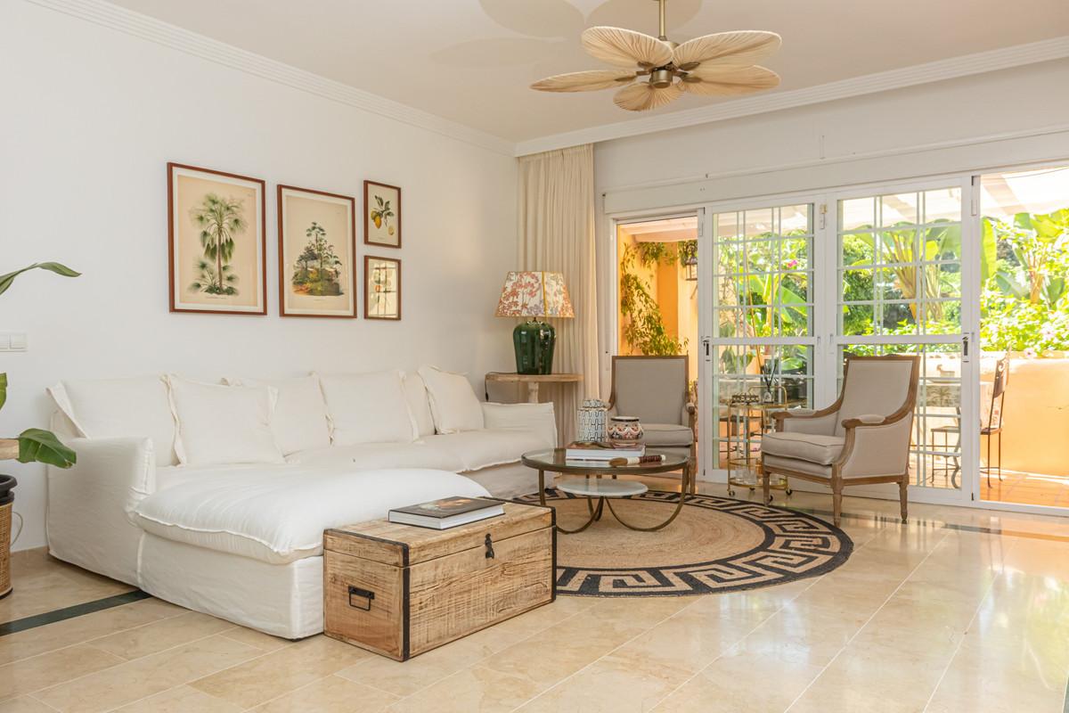 Semi-detached House for Sale in Marbella