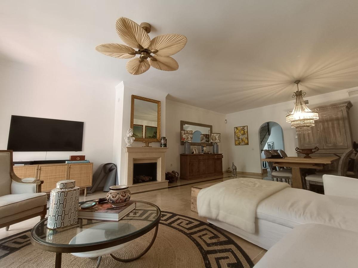 Semi-detached House for Sale in Marbella