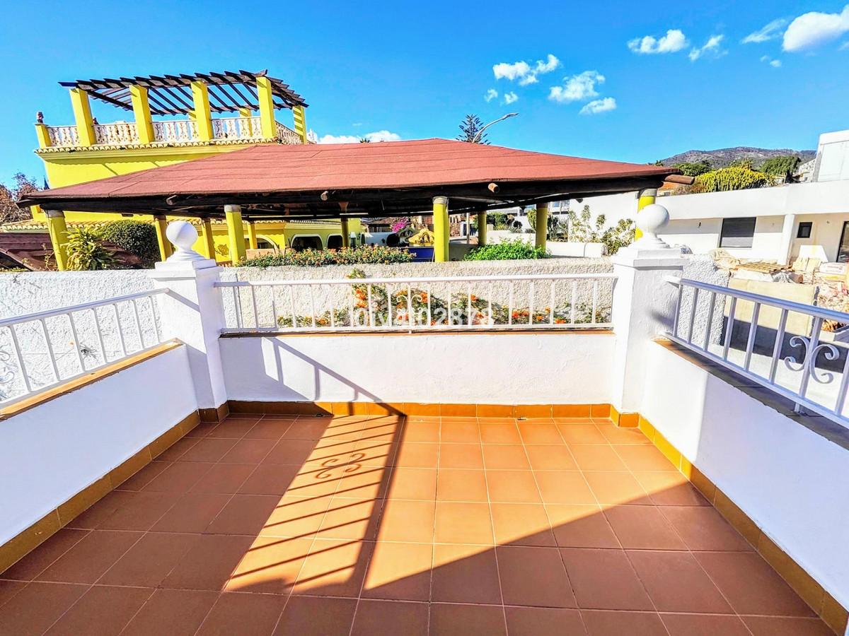 Villa for Sale in Benalmádena