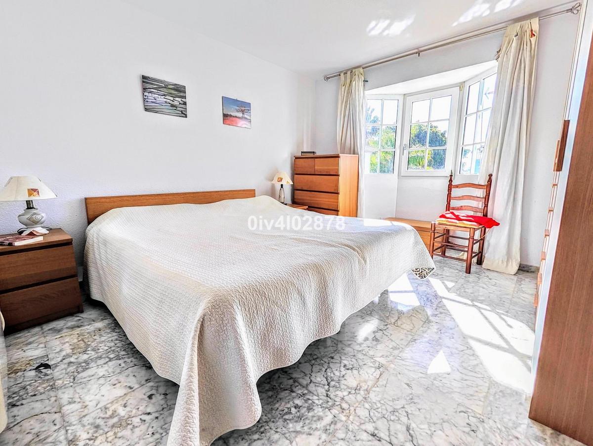 Villa for Sale in Benalmádena