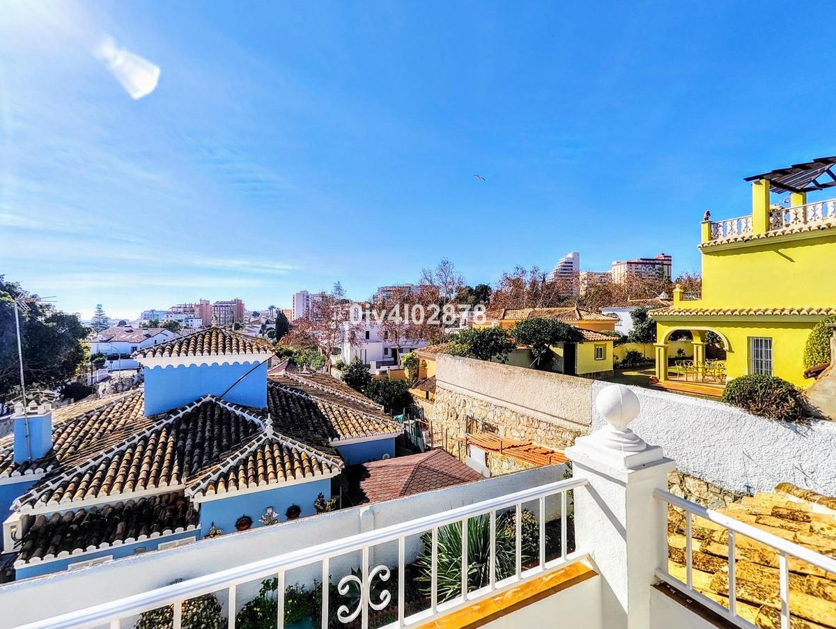 Villa for Sale in Benalmádena