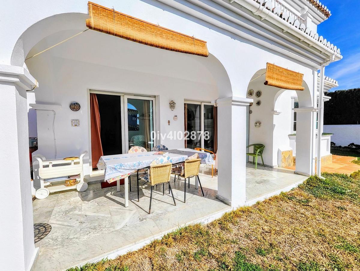 Villa for Sale in Benalmádena
