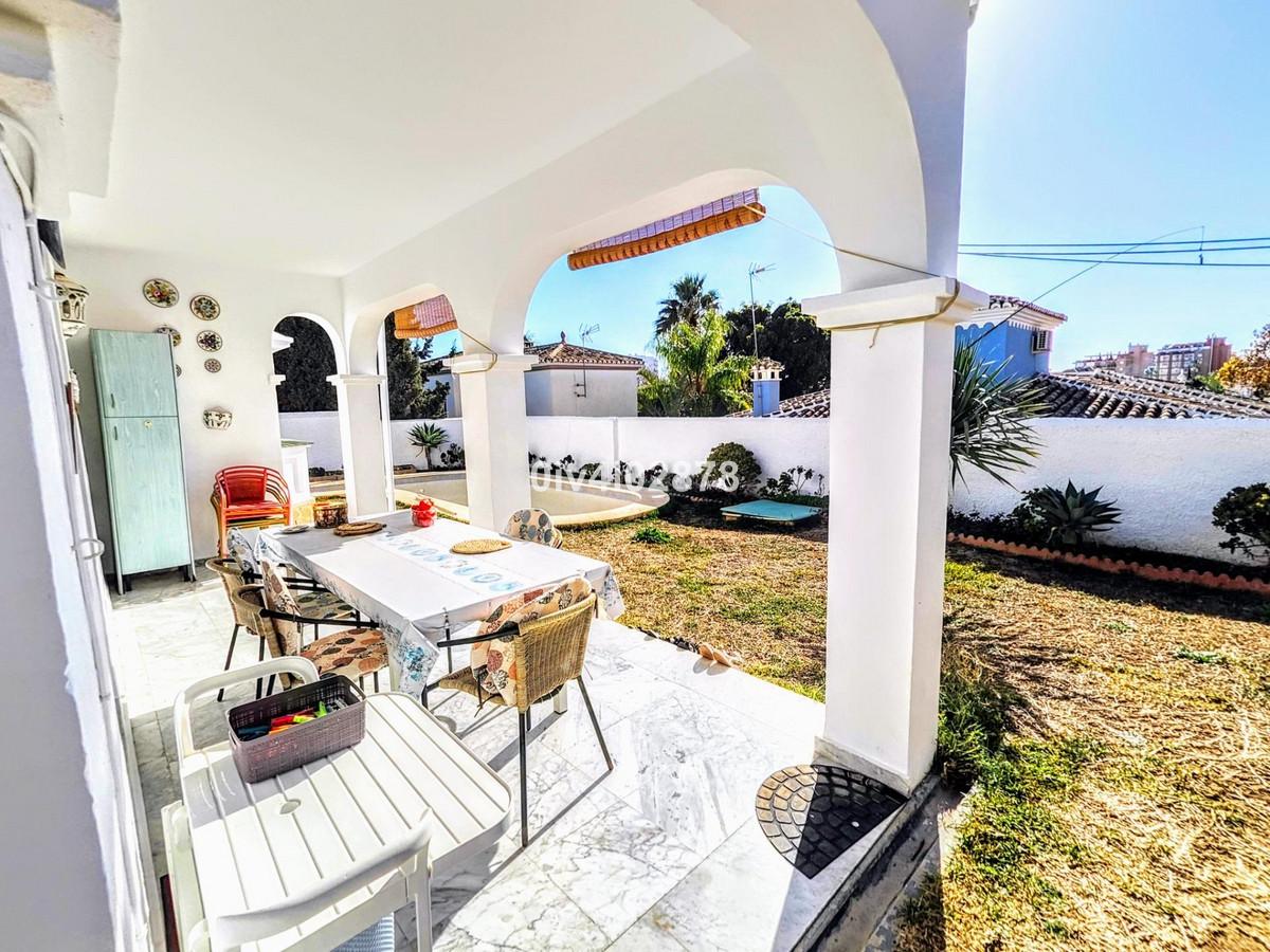 Villa for Sale in Benalmádena