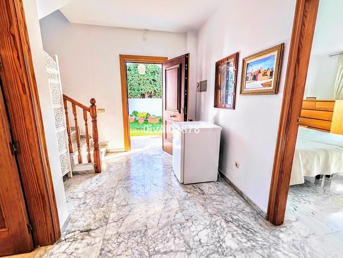 Villa for Sale in Benalmádena