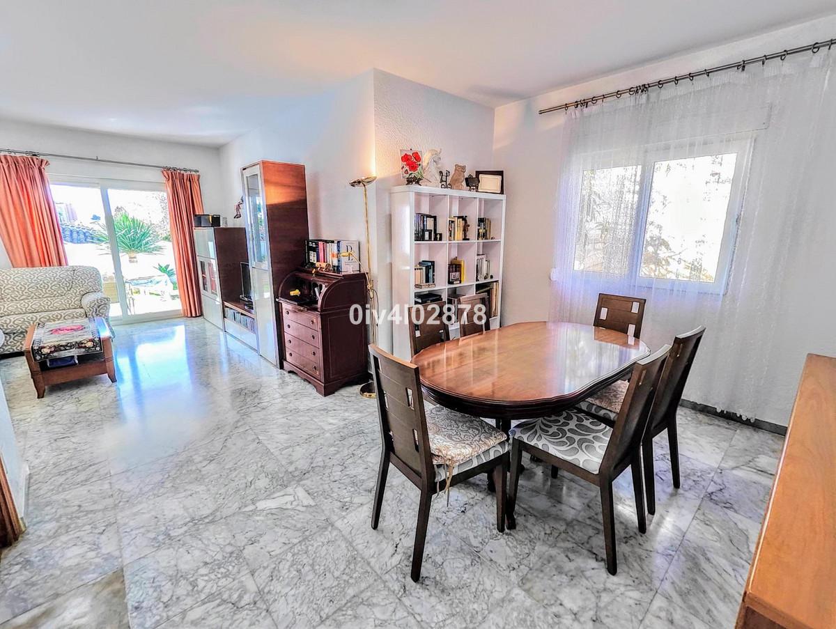 Villa for Sale in Benalmádena