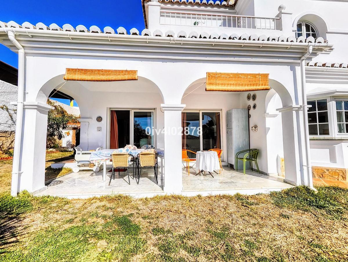 Villa for Sale in Benalmádena