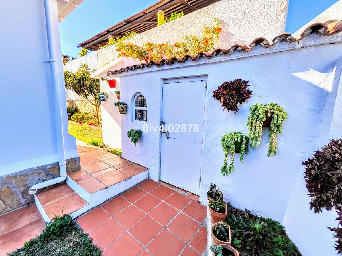 Villa for Sale in Benalmádena