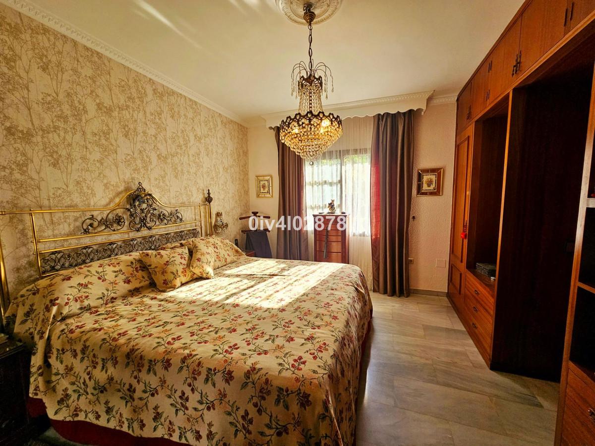 Villa for Sale in Benalmádena