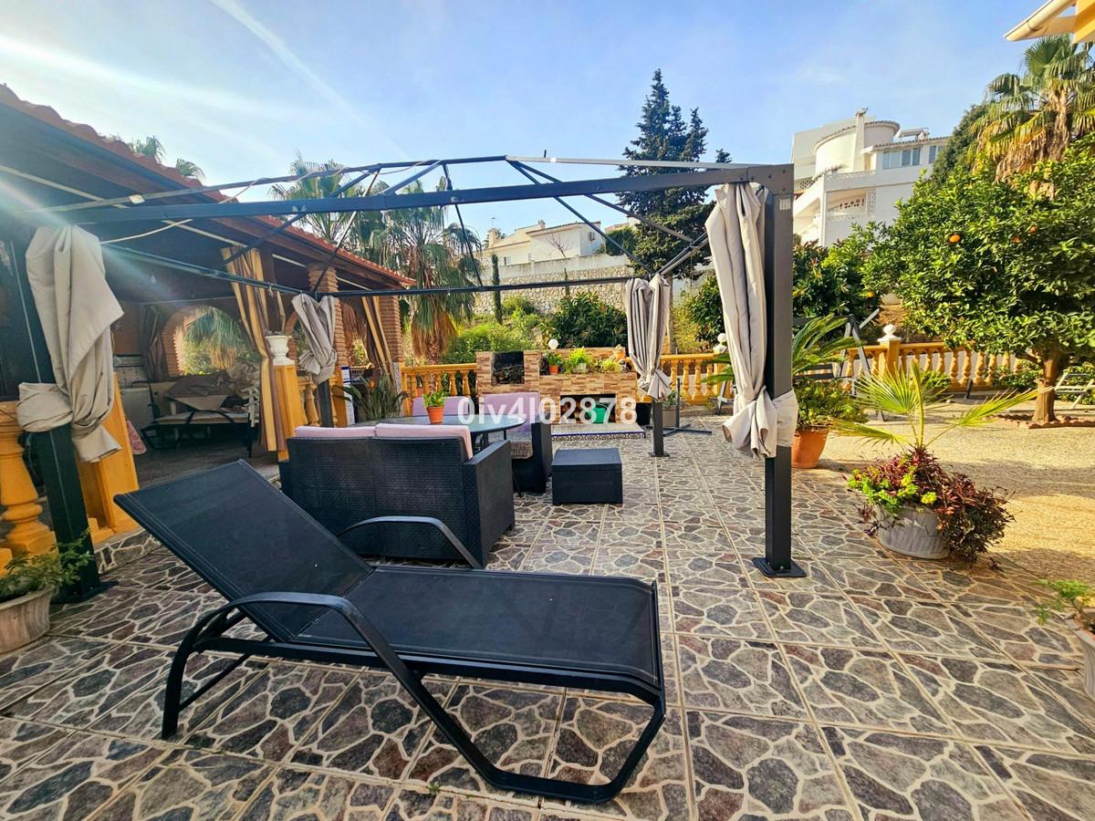 Villa for Sale in Benalmádena