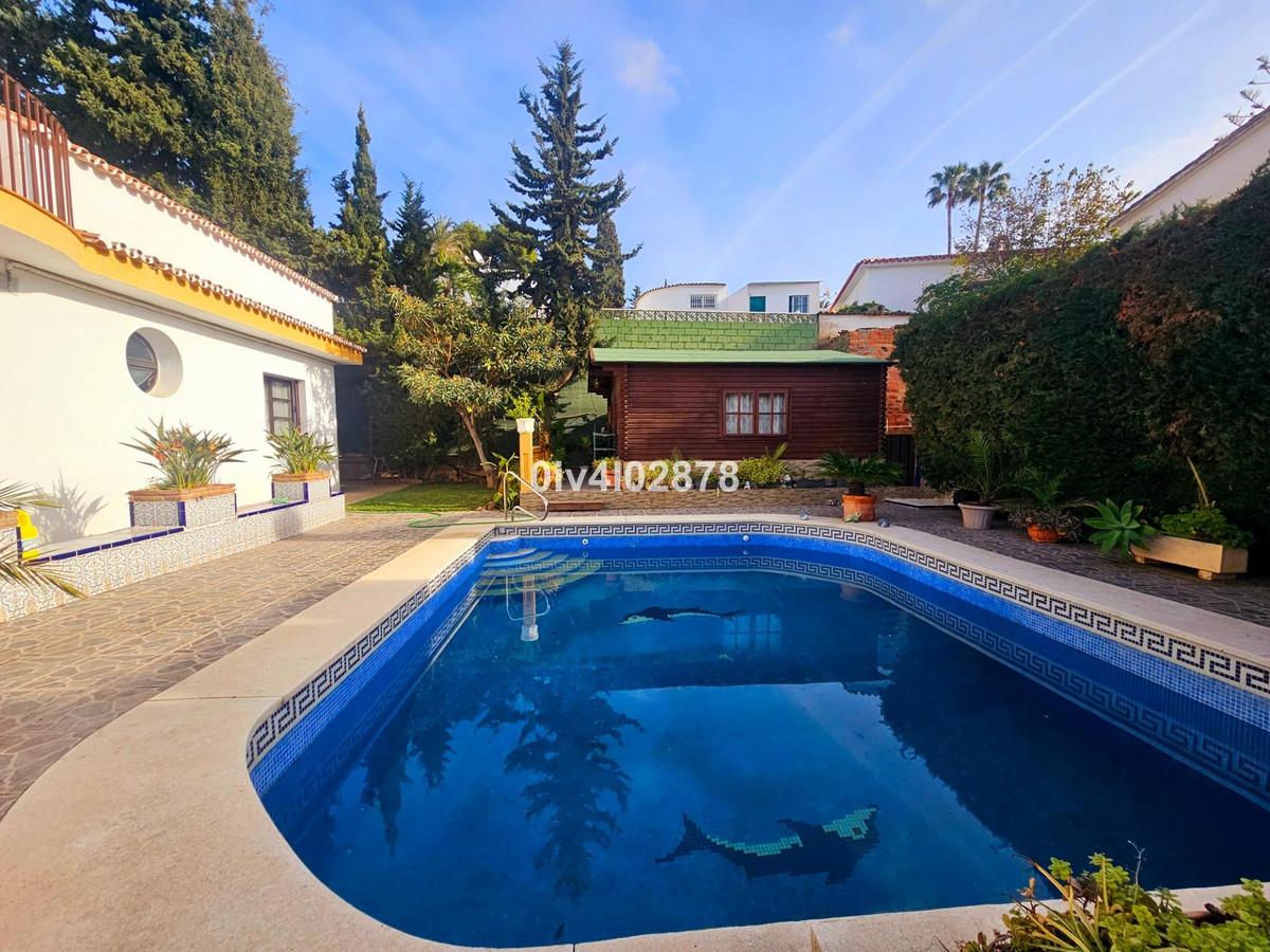 Villa for Sale in Benalmádena