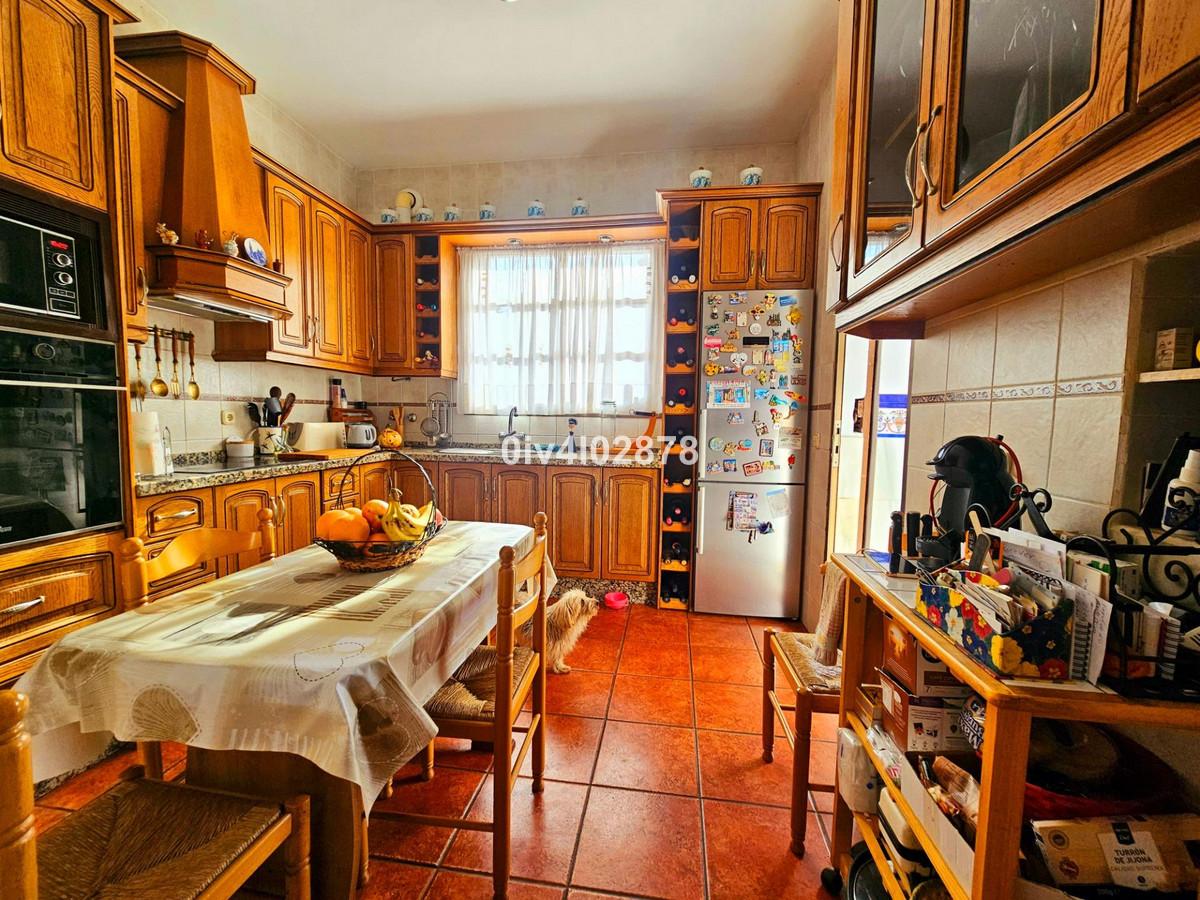Villa for Sale in Benalmádena