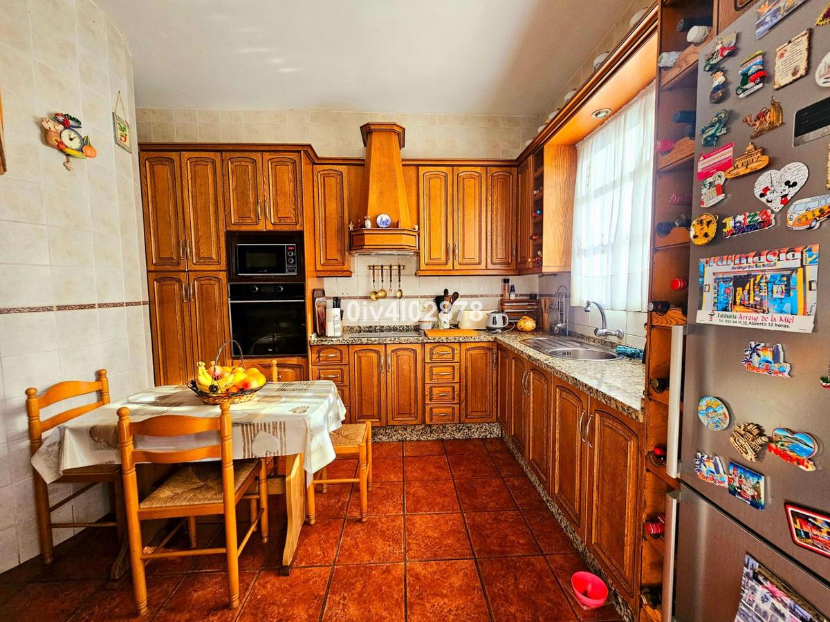 Villa for Sale in Benalmádena