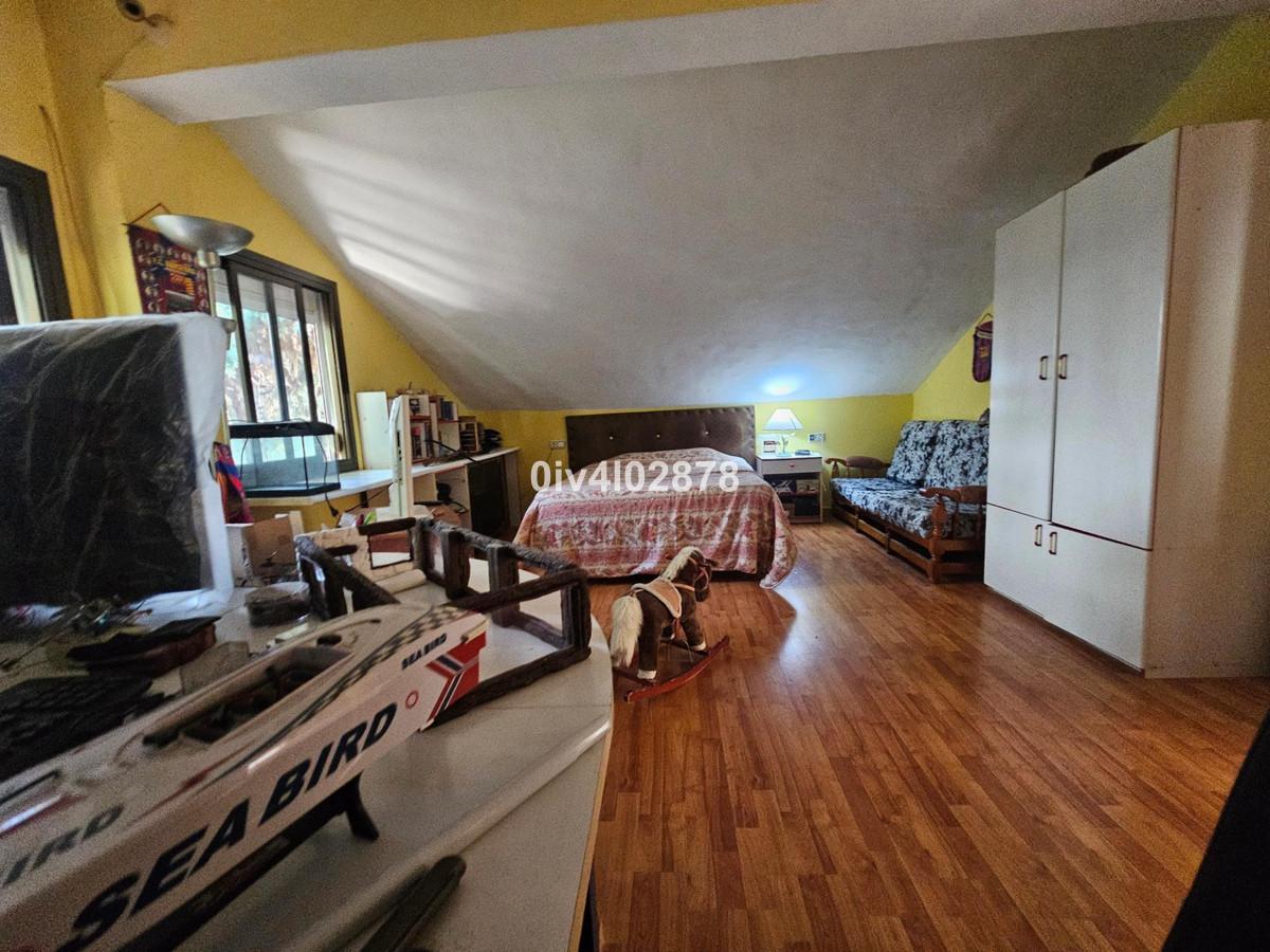 Villa for Sale in Benalmádena