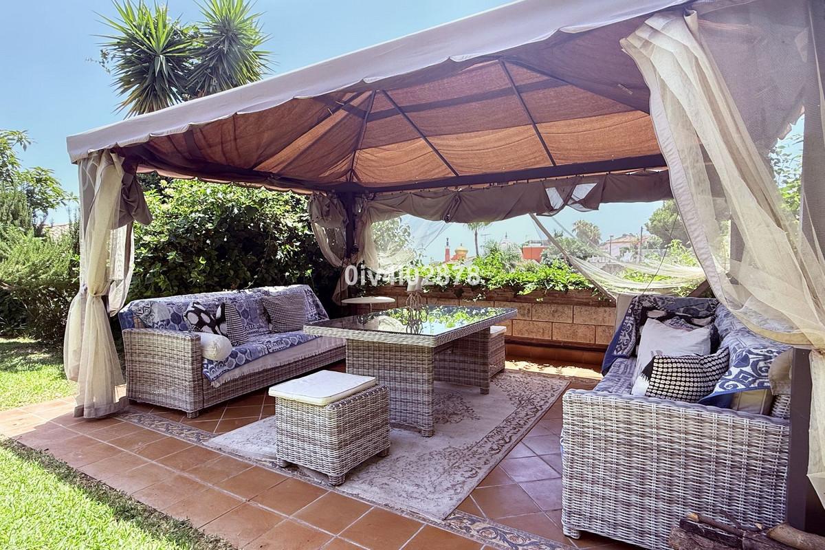 Villa for Sale in Benalmádena