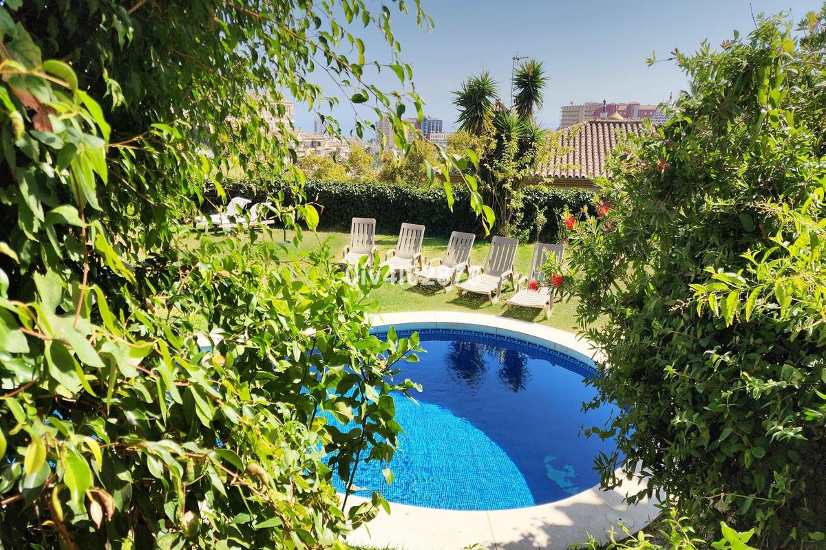 Villa for Sale in Benalmádena