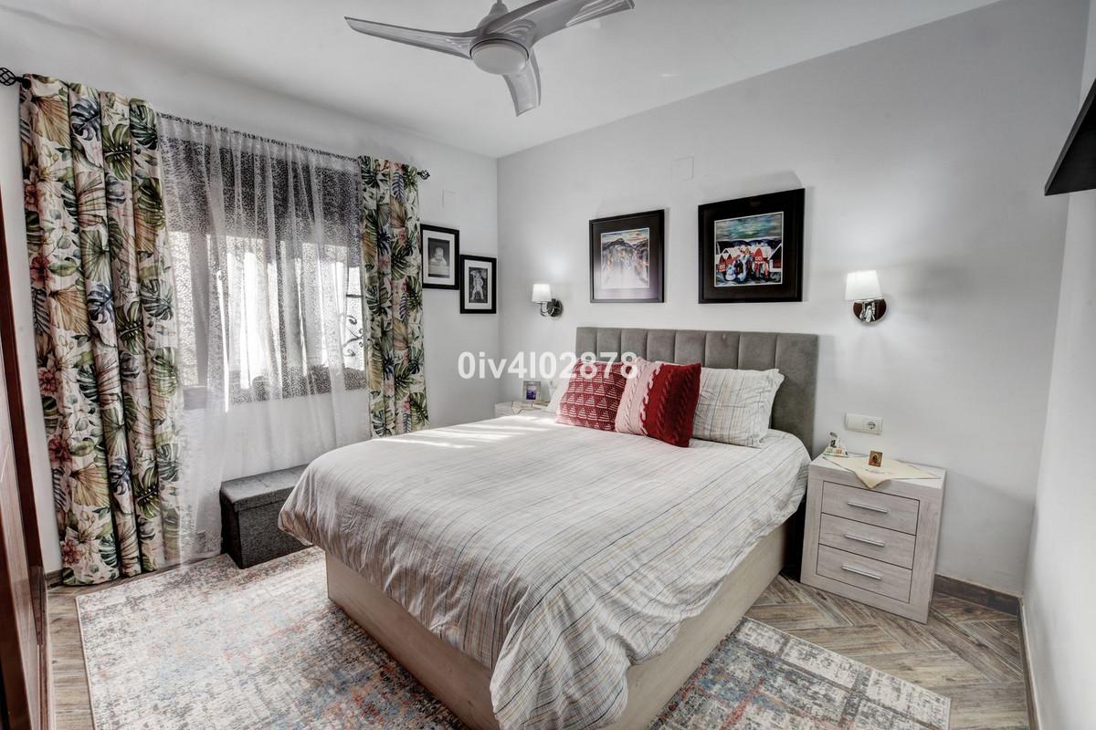 Villa for Sale in Benalmádena