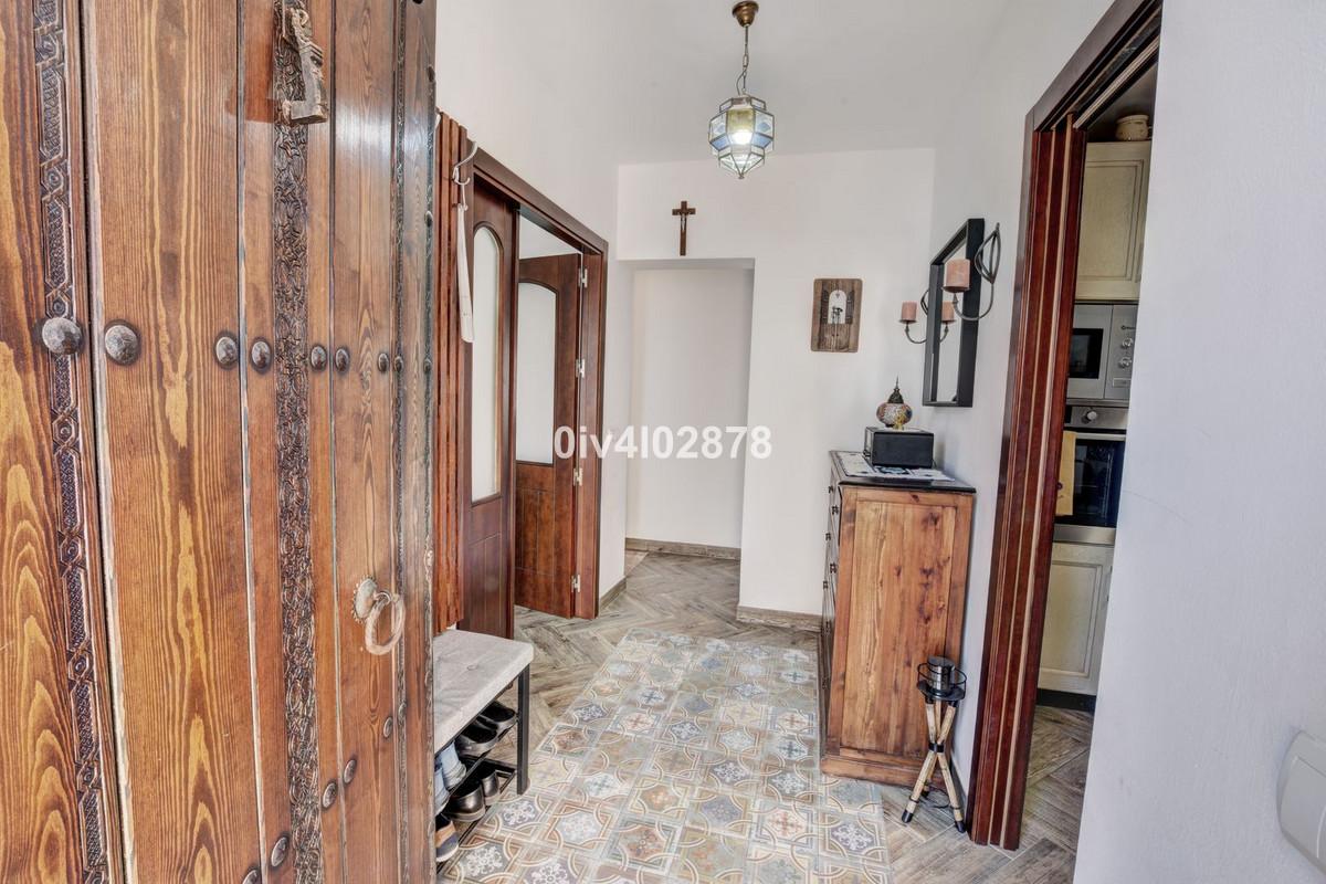 Villa for Sale in Benalmádena