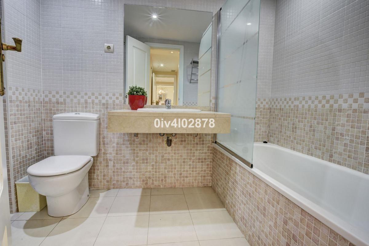 Apartment for Sale in Benalmádena