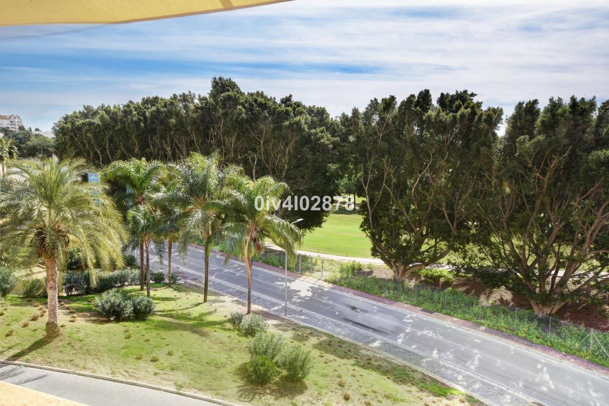 Apartment for Sale in Benalmádena