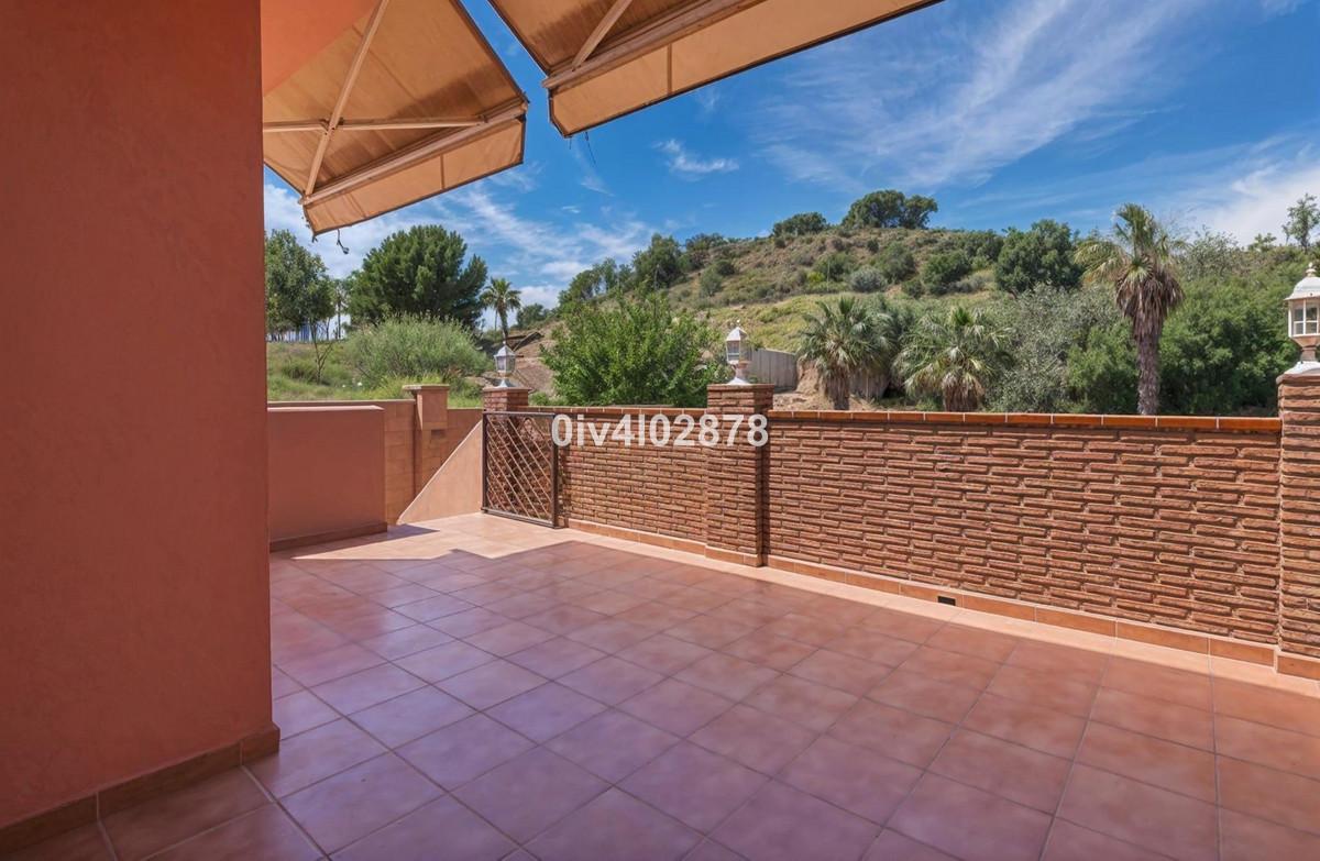 Villa for Sale in Benalmádena