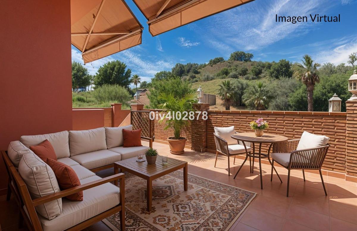 Villa for Sale in Benalmádena