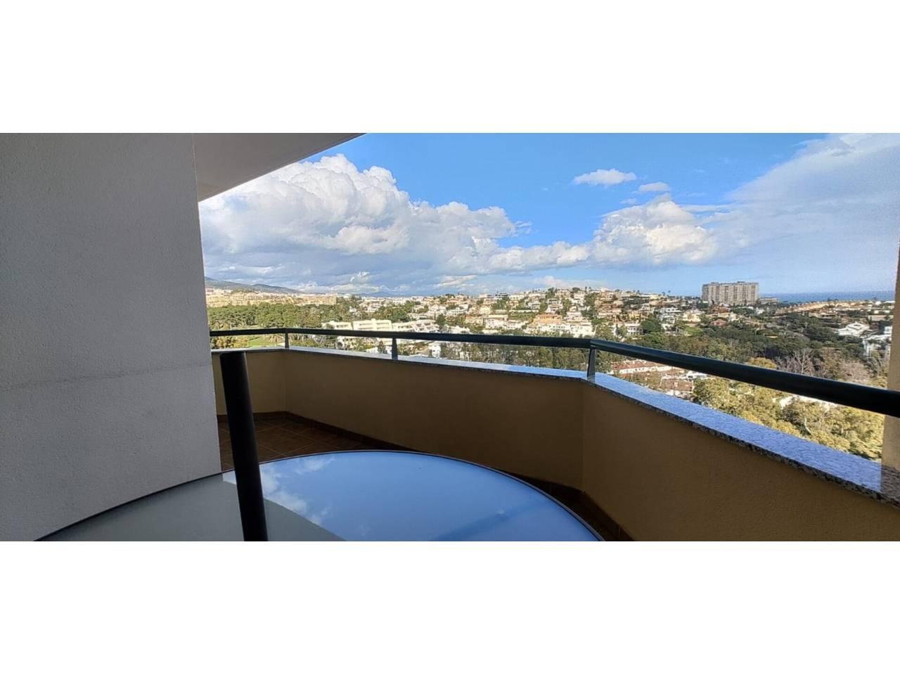 Penthouse for Sale in Benalmádena
