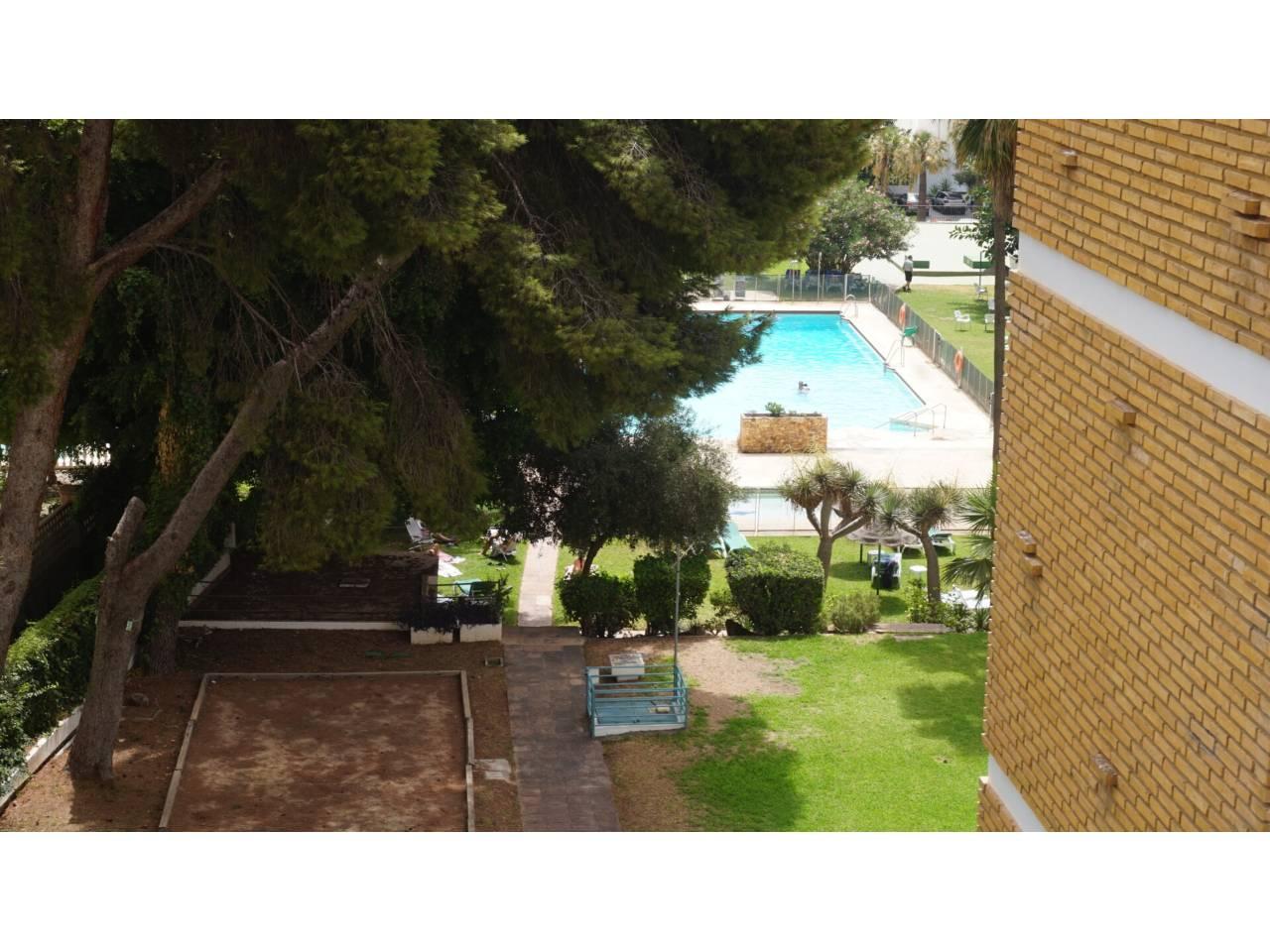 Flat for Rent in Benalmádena