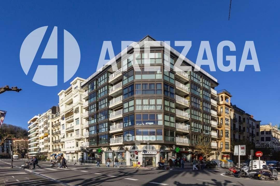 Flat for Sale in San Sebastián