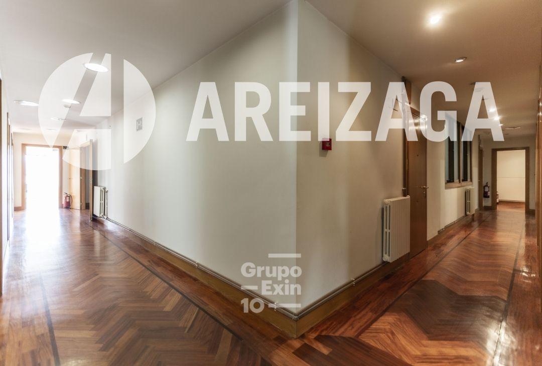 Flat for Sale in San Sebastián