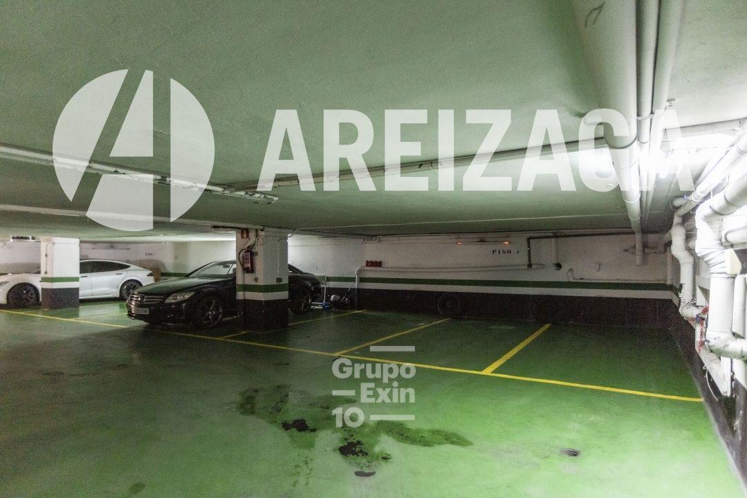 Flat for Sale in San Sebastián