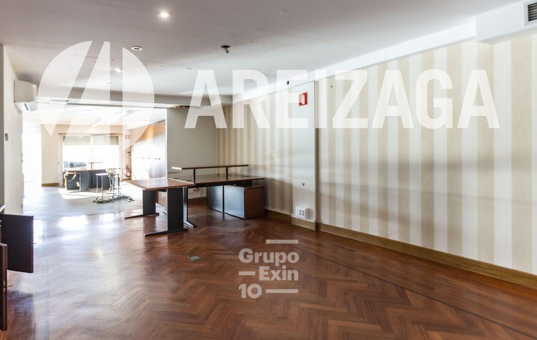 Flat for Sale in San Sebastián