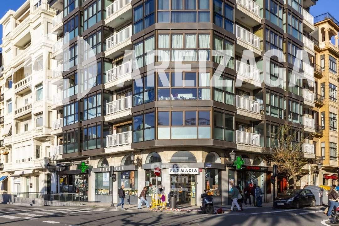 Flat for Sale in San Sebastián