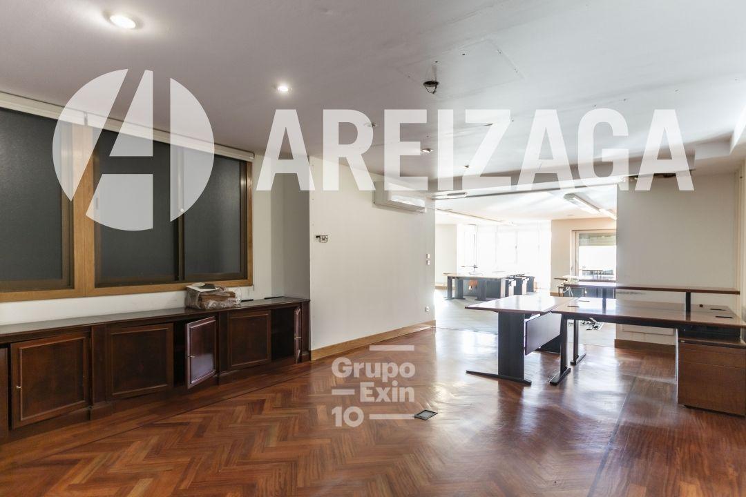 Flat for Sale in San Sebastián