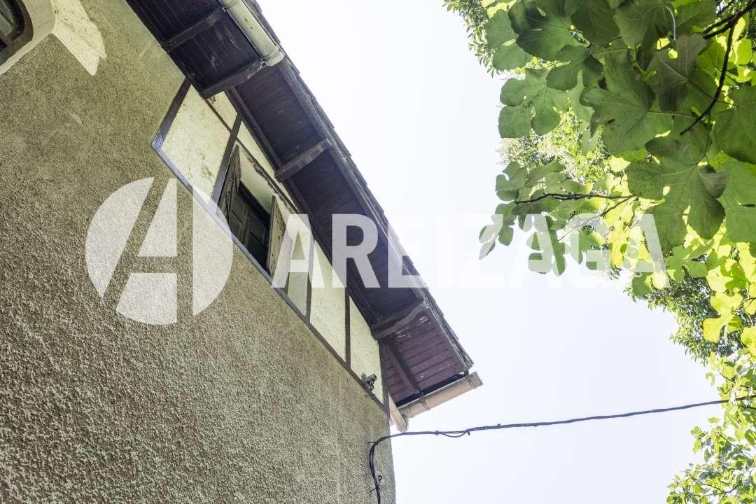 Villa for Sale in San Sebastián