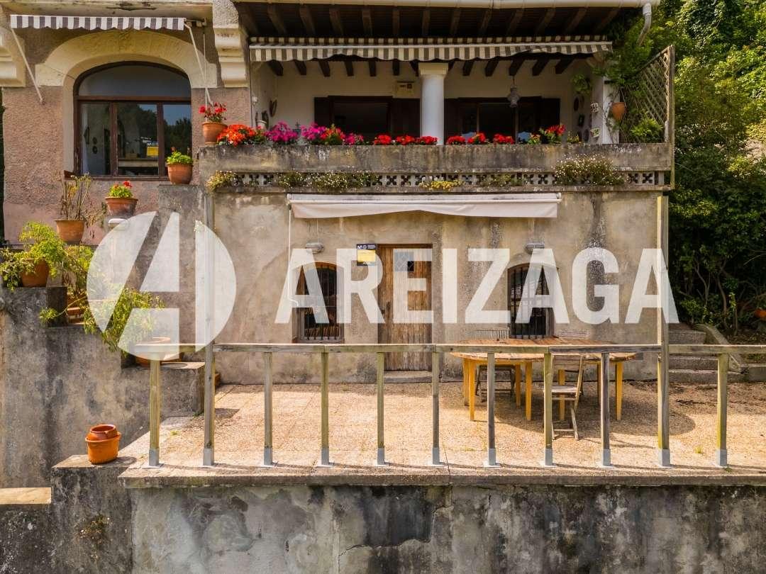 Villa for Sale in San Sebastián