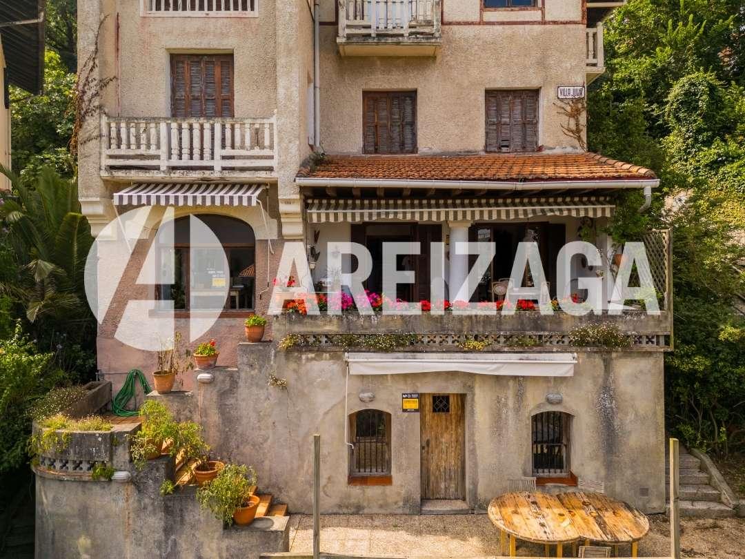 Villa for Sale in San Sebastián