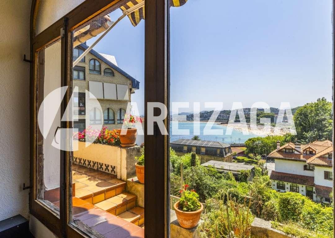 Villa for Sale in San Sebastián